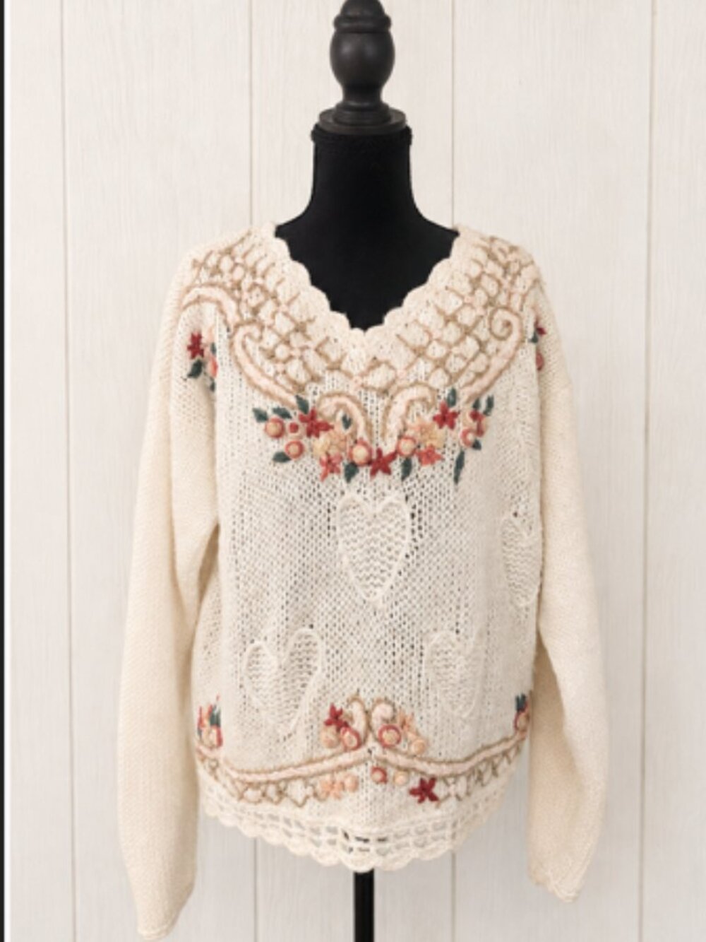 Vintage Emerald Isle hand-knit ivory sweater